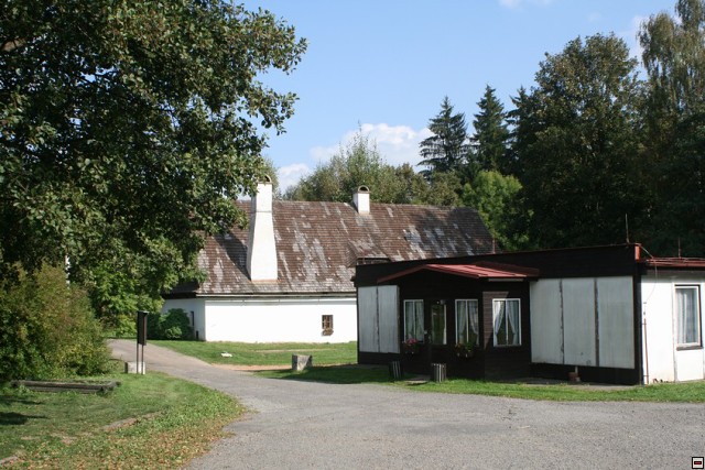 img00018.jpg